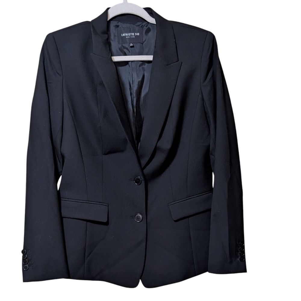 Lafayette 148 NY wool blazer size 8 black classic business 2 button close